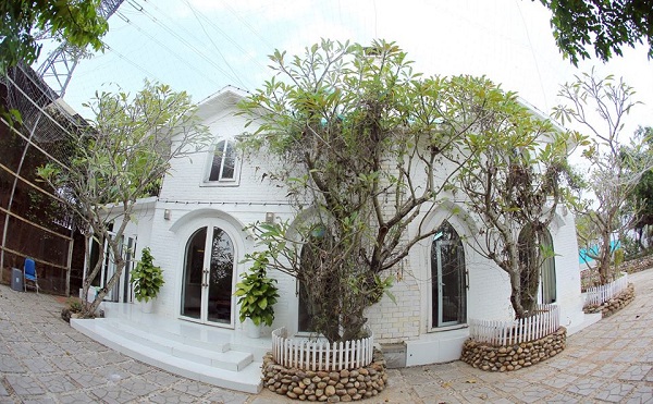 La villa D Angelina S&oacute;c Sơn 3