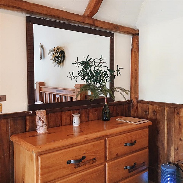 HOBBIT HOUSE - U Lesa