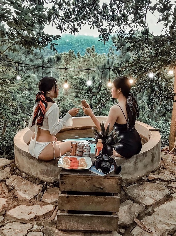 nh&agrave; b&ecirc;n rừng - ulesa s&oacute;c sơn h&agrave; nội