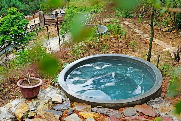 Nha Thung Sat - U lesa