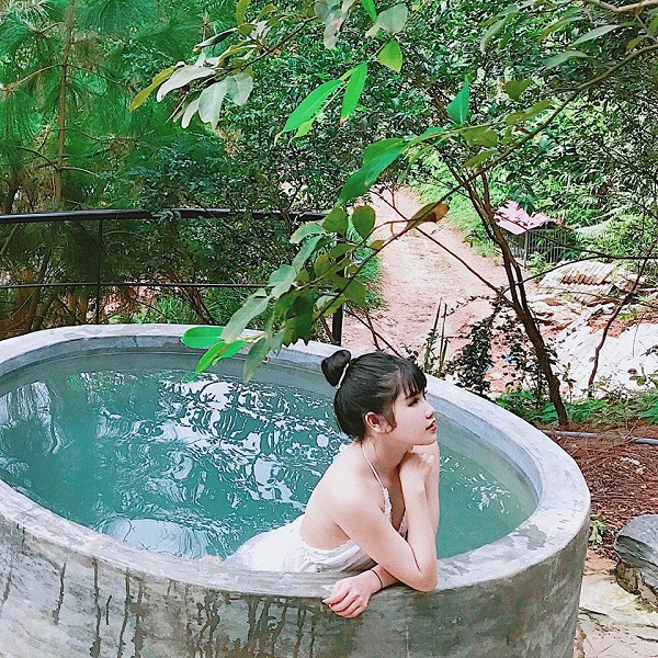 Thung sat 01 -Nha Ben Rung - U lesa 