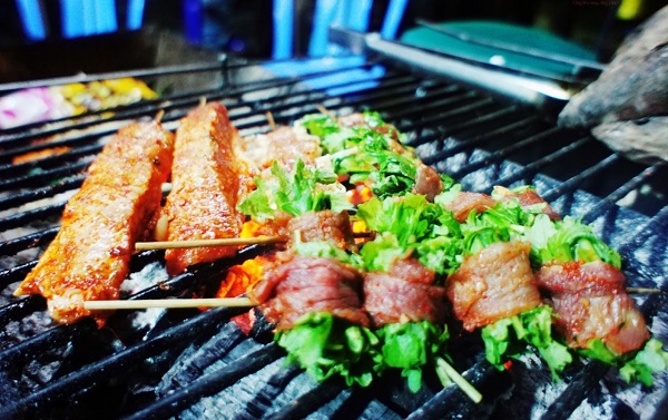 đồ nướng n&eacute;t đặc trưng của sapa - đồ nướng Sapa