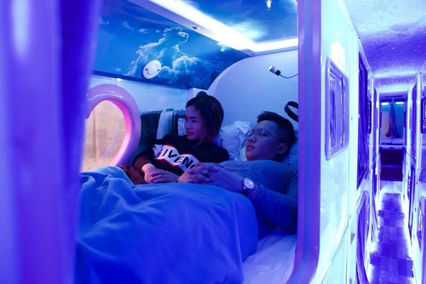 xe cabin ri&ecirc;ng đi Sapa - inter valentine